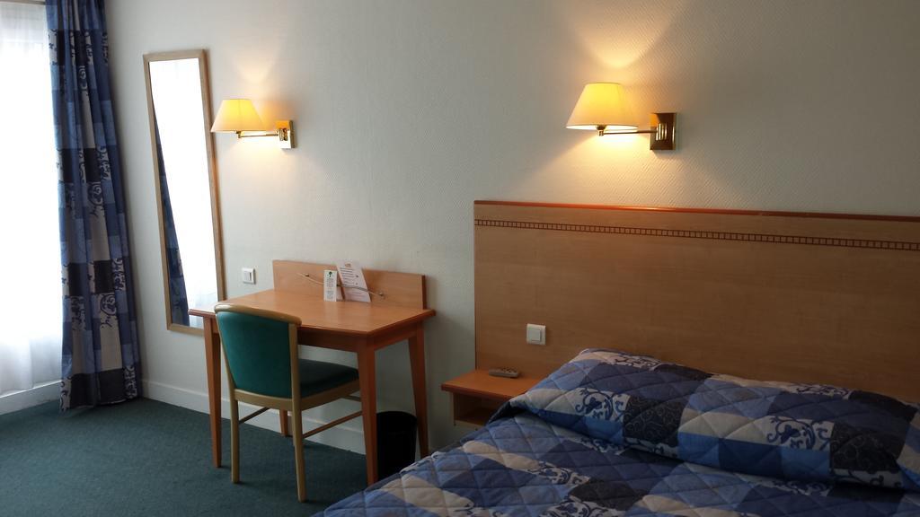 Hotel Du Cheval Rouge Versalles Habitación foto