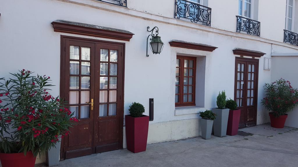 Hotel Du Cheval Rouge Versalles Exterior foto